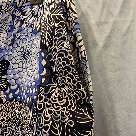 Talbots Blue and Black Floral Pants - Picture 7 of 8